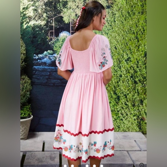 Strawberry Shortcake Embroidered Midi
Dress - BoxLunch Exclusive. - Picture 6 of 8